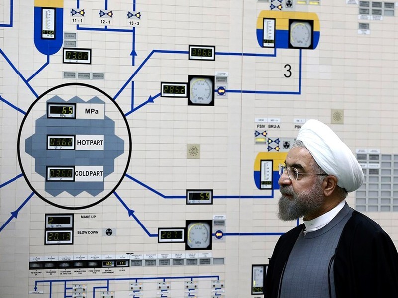 Phương Tây trong nhiều năm qua đã nỗ lực ngăn chặn khả năng Iran phát triển vũ khí hạt nhân khi tìm mọi cách chặn chương trình làm giàu uranium của nước này, từ đó buộc Tehran phải phát triển những biện pháp đối phó khác. Theo Reporter.