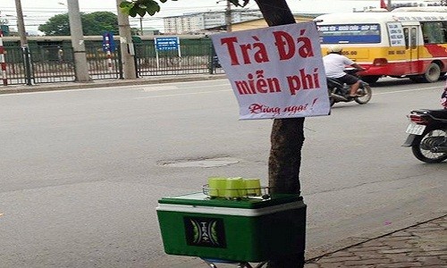 Trà đá miễn phí người nghèo bị công an phường tịch thu