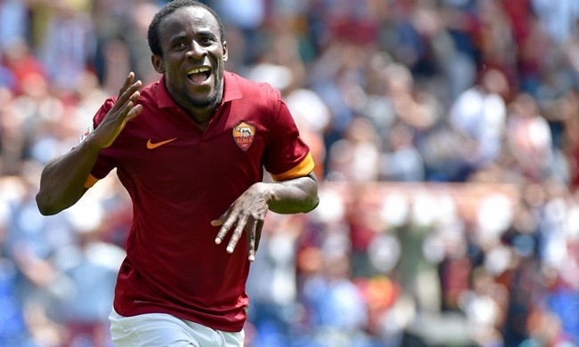 Seydou Doumbia từng là một chân sút cừ khôi khi còn thi đấu trong màu áo của CSKA Moscow với 81 bàn thắng trong 96 trận. Chứng kiến những gì mà cầu thủ người Bờ Biển Ngà này đã thể hiện, AS Roma đã phải trải thảm đỏ để rước anh về với cái giá 14/,4 triệu bảng. Nhưng sau đó, Doumbia trở thành bản hợp đồng thất bại của CLB thành Rome khi chỉ được ra sân 13 trận và ghi được 2 bàn.