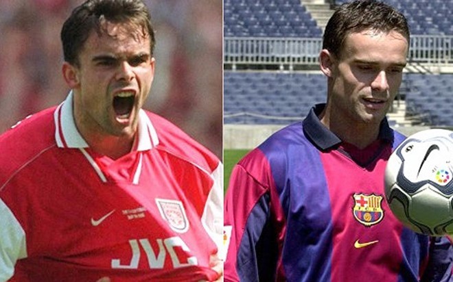 Marc Overmars là ngôi sao bóng đá từng khoác áo Arsenal giai đoạn 1997-2000. Sau đó, cầu thủ người Hà Lan này đã khiến Barcelona để ý tới mình và mang về anh về sân Nou Camp với giá 25 triệu bảng vào năm 2000.