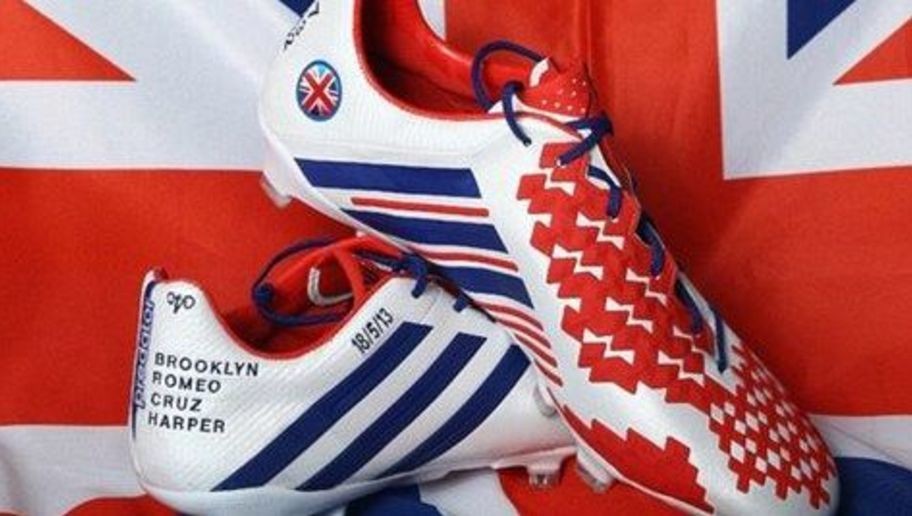 Đôi giày Adidas Predator là "vũ khí" được  siêu sao bóng đá David Beckham mang trước khi giải nghệ cách đây 4 năm. Đôi giày này được chính Beckham lựa chọn với tên các con của mình gồm Brooklyn, Romeo, Cruz và Harper. Giày có thêu màu cờ sắc áo của Anh Quốc, ngày Beckham thi đấu trận cuối cùng 18/5/2013 cùng với các số áo huyền thoại của anh đã từng mặc qua: 7, 23 và 32.