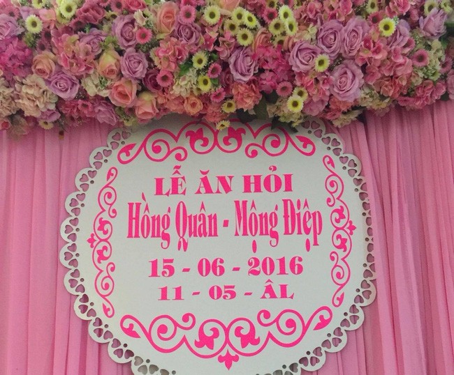 Sau rất nhiều đồn đoán về lễ ăn hỏi của  Mạc Hồng Quân - Kỳ Hân thì mới đây, những hình ảnh về ngày vui của cặp đôi này chính thức đã có câu trả lời. Ngày mai (15/6), cặp đôi đình đám này sẽ tổ chức lễ ăn hỏi tại nhà riêng của cô siêu mẫu ở Sóc Trăng.