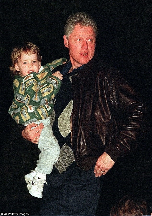 Theo Daily Mail, Tyler là cháu cựu Tổng thống Mỹ Bill Clinton.