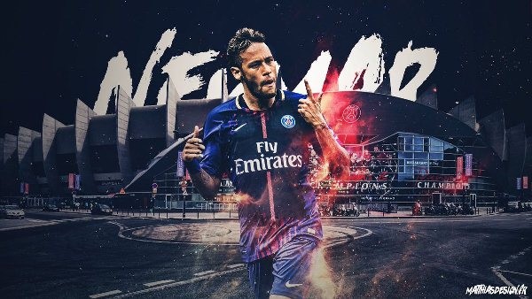 "Siêu bom tấn" Neymar sắp nổ: Theo thông tin  chuyển nhượng bóng đá mới nhất từ tờ RMC Sport, Paris SG hy vọng có thể hoàn tất việc chiêu mộ Neymar từ Barcelona trong vòng 48 giờ đồng hồ tới. Hiện tại ngôi sao người Brazil đang ở Thượng Hải tham gia sự kiện quảng cáo của đội bóng xứ Catalan. Sau đó, anh được đồn đoán sẽ bay đến Qatar kiểm tra y tế và ký hợp đồng với PSG. Ảnh: RMC Sport