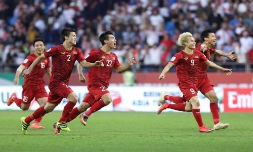 Vào tứ kết Asian Cup 2019, đội tuyển Việt Nam nhận mưa tiền thưởng