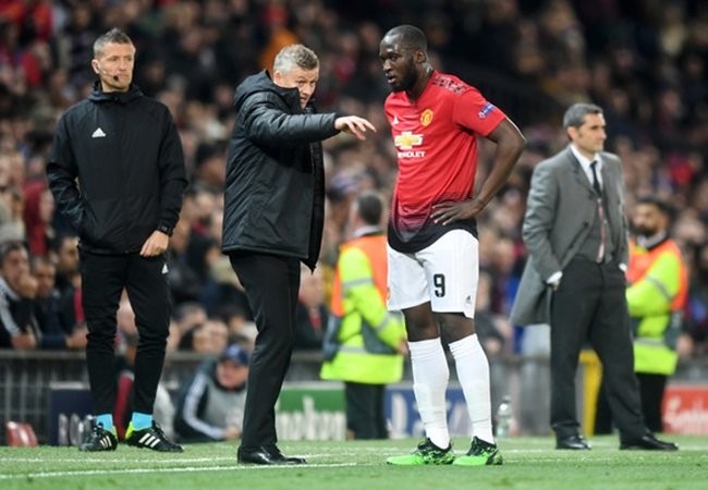  Chuyển nhượng bóng đá mới nhất từ Italia, , Antonio Conte sau khi trở lại Inter Milan đã đánh tiếng muốn có Romelu Lukaku trong đội hình. MU cũng tỏ ra hào hứng với mức giá 30 triệu bảng mà đội chủ sân Giuseppe Meazza đưa ra.