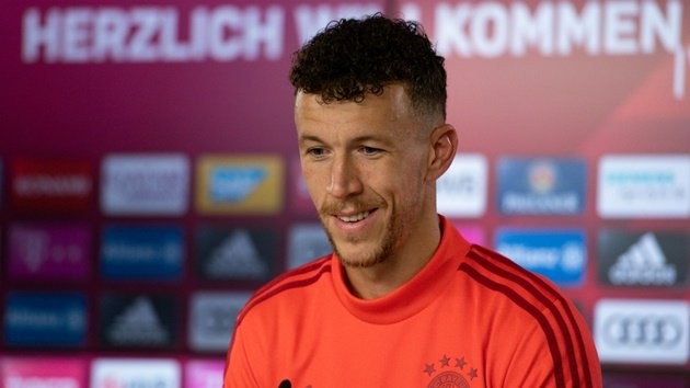  Chuyển nhượng bóng đá mới nhất từ Đức, Ivan Perisic đã chính thức gia nhập Bayern Munich theo bản hợp đồng cho mượn một năm, kèm theo điều khoản mua đứt vào cuối mùa.