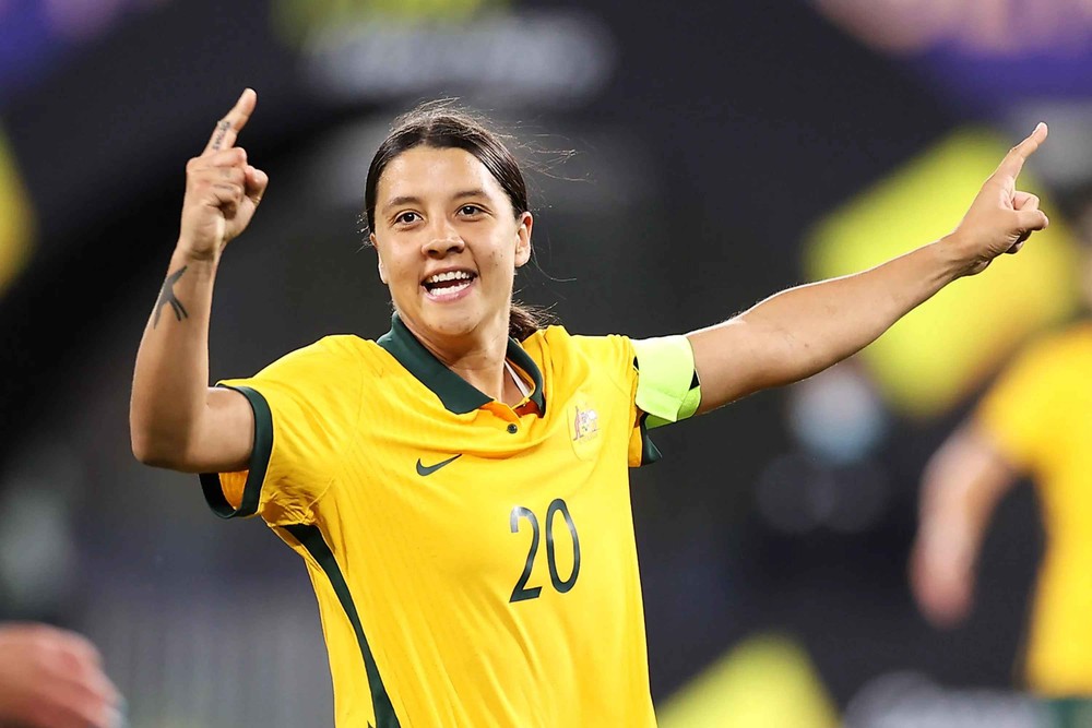 Sam Kerr là niềm hy vọng số một của đồng chủ nhà World Cup nữ 2023 là Australia. Cầu thủ 29 tuổi đóng vai trò quan trọng giúp Chelsea lần thứ 4 liên tiếp vô địch Women's Super League (giải VĐQG nữ Anh). Cô từng ghi 5 bàn tại World Cup 2019, trong đó có 4 bàn trong một trận đấu trước Jamaica.