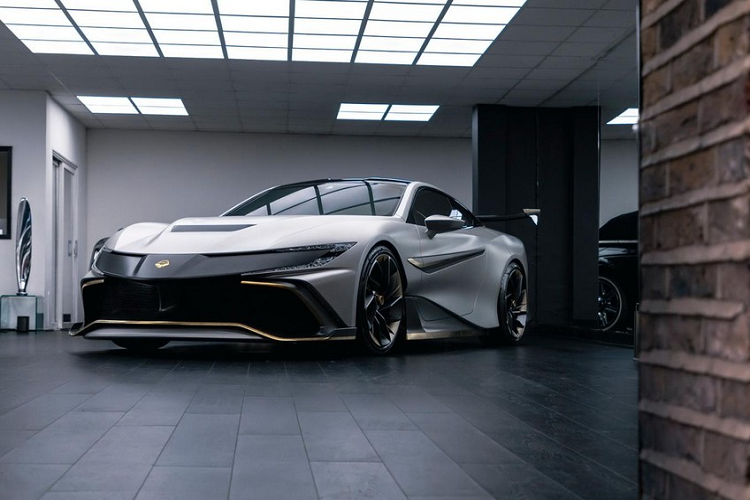 Bức tranh hypercar đang bùng nổ với những cái tên mới, một số có tính thiết thực, và số khác thì giống như “giấc mơ đẹp” của các nhà đầu tư quá khích. Một vài cái tên đáng nhớ gần đây bao gồm Spyros Panopoulos Automotive Chaos đến từ Hy Lạp, và SSC Tuatara của Mỹ mà mới đây có dính vào một vụ “scandal kỷ lục tốc độ” - đó là  siêu xe Naran mới.