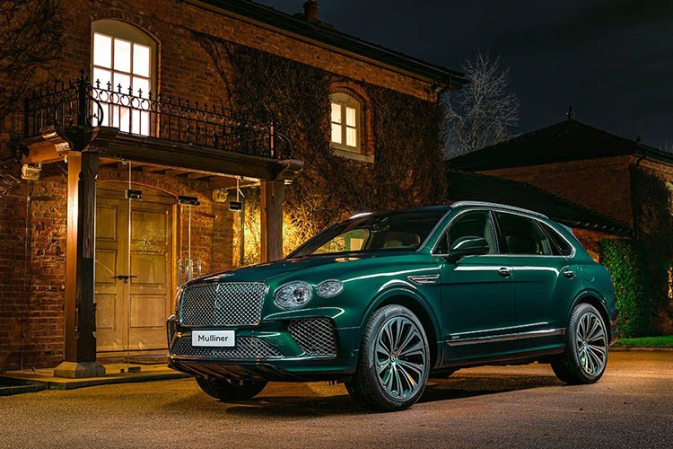 Bộ phận Mulliner của hãng xe sang Anh quốc vừa tiết lộ mẫu B entley Bentayga Hybrid 2021 mới. Đây là mẫu xe được một khách hàng tại Trung Quốc đặt riêng.