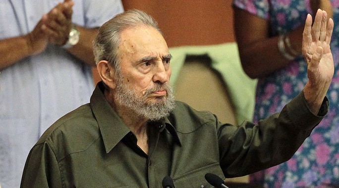 Ông Fidel Castro (1926-2016) là  lãnh tụ tuổi Dần nổi tiếng của Cuba cũng như thế giới. Ông được xem là một biểu tượng cách mạng khi lãnh đạo dân tộc Cuba làm nên cuộc cách mạng Tháng Giêng năm 1959 và khai sinh ra nước Cộng hòa Cuba, quốc gia xã hội chủ nghĩa đầu tiên ở Tây Bán cầu.