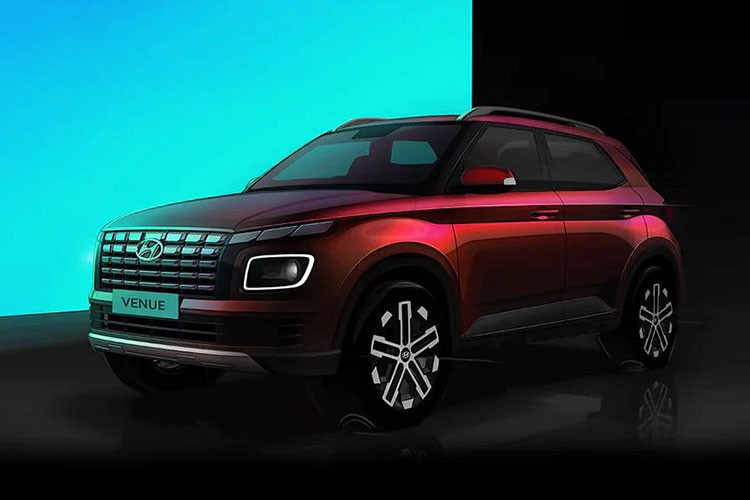 Hyundai Venue là mẫu SUV hạng A đã lần đầu tiên trình làng tại Ấn Độ vào tháng 4/2019. Sau 3 năm, hãng Hyundai chuẩn bị bổ sung phiên bản nâng cấp giữa vòng đời cho mẫu xe này. Trước thời điểm đó, hãng xe Hàn Quốc đã tung ra những hình ảnh chính thức đầu tiên của  Hyundai Venue 2023 mới ở thị trường Ấn Độ.