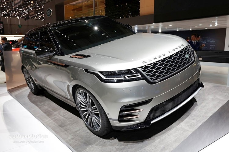 Mức giá cho bản tiêu chuẩn của  Range Rover Velar mới có thể khá hấp dẫn và phù hợp. Nhất là khi nó được thiết kế nằm trong phân khúc giữa Range Rover Evoque (có giá từ 40.000 USD) và Range Rover Sport (có giá từ 65.000 USD), cũng như thấp hơn nhiều so với mẫu Range Rover SV Autobiography (có giá từ 85.000 USD).