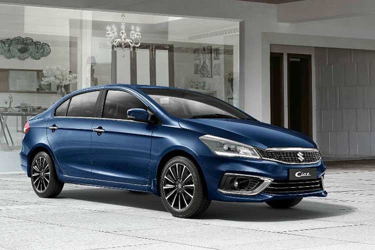 Mẫu xe đã được đồn đoán từ rất lâu là  sedan Suzuki Ciaz 2018 đã chính thức được giới thiệu tại thị trường Ấn Độ với giá từ 819.000 rupee (khoảng 271 triệu đồng). Xe được nâng cấp lần đầu tiên sau 4 năm.