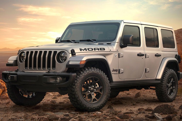 Jeep Wrangler là một trong những mẫu xe off-road tốt nhất trên thị trường, và cũng là sản phẩm bán chạy nhất của nhà sản xuất. Mới đây, hãng xe Mỹ này đã hé lộ  Jeep Wrangler Moab Edition 2018, phiên bản tối tân hơn dựa trên Sahara với nhiều tính năng cần thiết để cải thiện khả năng off-road.