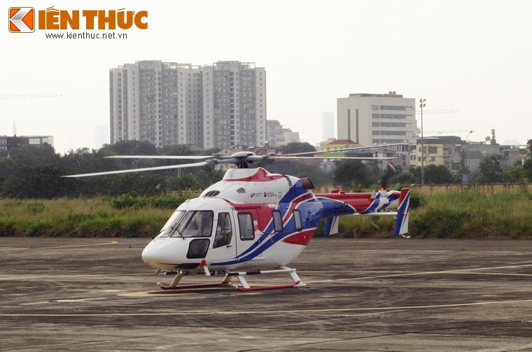 Hôm qua, ngày 16/11/2018 tại Sân bay Trực thăng Gia Lâm, Hà Nội, Tập đoàn Trực thăng Nga - " Russian Helicopter" đã có màn trình diễn mãn nhãn với hai trực thăng Ansat và Mi-171A2.