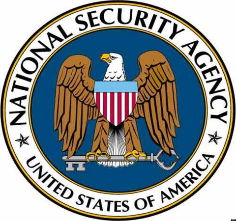 NSA trả tiền để lôi kéo Microsoft, Yahoo, Facebook và Google vào chương trình Prism. Đây là tiết lộ mới nhất từ Edward Snowden được tạp chí Guardian đăng tải.