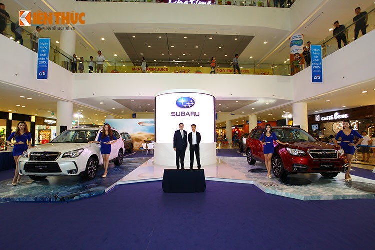 Sau khi ra mắt tại triển lãm Bangkok Motor Show hồi tháng 3/2016 vừa qua, hãng xe Subaru đã chính thức đem về Việt Nam mẫu xe Forester phiên bản mới.  Subaru Forester 2016 được nhà phân phối tại Việt Nam nhập khẩu nguyên chiếc từ Nhật Bản.