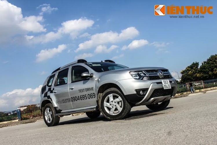  SUV Renault Duster là mẫu xe điển hình cho nỗ lực mở rộng thị trường của thương hiệu ôtô đến từ nước Pháp. Trong 3 mẫu xe mới được hãng xe này mang về Việt Nam thời gian gần đây, Duster chính là mẫu xe được đánh giá là hấp dẫn hơn cả xét trên nhiều mặt.