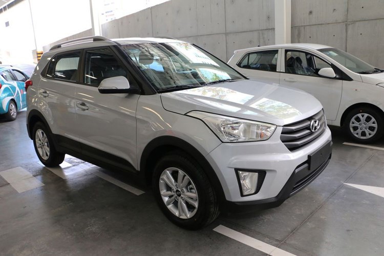 Hãng xe Hàn Quốc, Hyundai vừa chính thức giới thiệu phiên bản nâng cấp của dòng crossover cỡ nhỏ Creta tại xứ sở Samba. Đến nay, những chiếc  Hyundai Creta 2017 đầu tiên đã đặt chân tới các đại lý tại Brazil với các nâng cấp mới về mọi mặt.