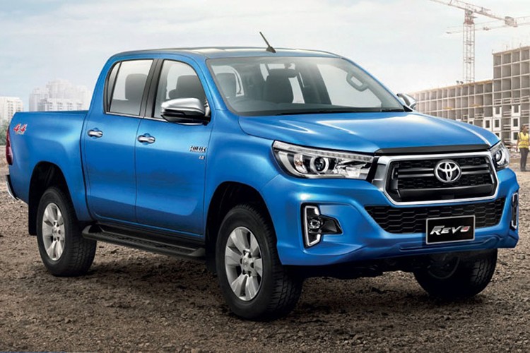 Hãng xe ôtô Toyota vừa nhanh chóng tung ra bản nâng cấp của mẫu xe Hilux nhằm cạnh tranh sòng phẳng với đối thủ Isuzu D-Max tại thị trường Thái Lan. Theo đó thiết kế của mẫu Tacoma nổi tiếng ở thị trường Mỹ đã được ứng dụng cho chiếc xe  bán tải Toyota Hilux 2018 mới này.