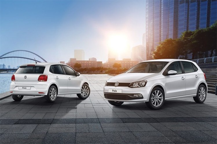 Thương hiệu xe hơi đình đám Đức tại Ấn Độ vừa bổ sung thêm một mẫu  xe Volkswagen Polo mới. Đây là biến thể động cơ 3 xy-lanh thẳng hàng, dung tích 1.0L và có giá chỉ 547.000 INR (khoảng 192 triệu đồng).