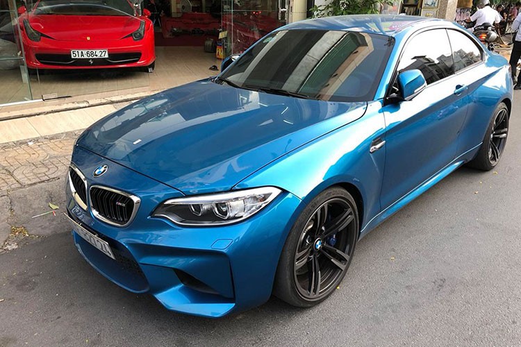 Theo một số nguồn tin, chiếc  xe thể thao BMW M2 màu xanh độc đáo này khi về garage của Cường Đô la bao nhiêu, chỉ biết rằng, chiếc xe thể thao hiệu suất cao này đã được đưa về nước lần đầu tiên vào khoảng tháng 6/2016 với mức giá công bố chính hãng là hơn 3 tỷ đồng.