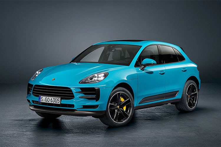 Không ngoài dự đoán, những thay đổi trên Macan mới cũng tương tự như đàn anh Cayenne.  Porsche Macan 2019 mới chính thức ra mắt toàn cầu tại Thượng Hải mẫu xe Porsche Macan mới – bản nâng cấp facelift – được cải tiến về thiết kế, tiện nghi, khả năng kết nối và đặc tính vận hành.