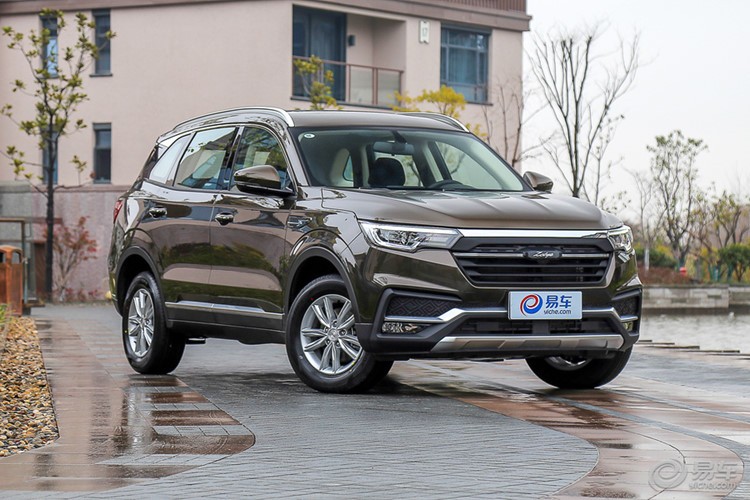 Tại triển lãm ôtô Thành Đô 2018, thương hiệu xe nội địa Zotye của Trung Quốc đã chính thức vén màn phiên bản 6 chỗ mới của dòng xe  SUV giá rẻ Zotye T500 với nội thất 2+2+2 không chỉ tiện lợi mà còn cung cấp không gian rộng rãi hơn cho hành khách.