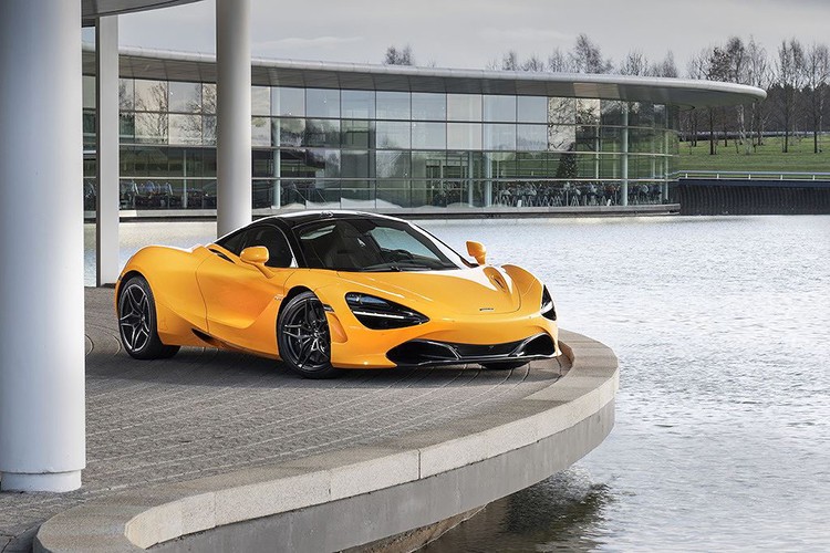 Cũng giống như nhiều siêu xe McLaren hàng thửa khác, 720S Spa 68 là tác phẩm của bộ phận cá nhân hóa MSO (McLaren Special Operations). Như vậy chỉ trong 1 tháng MSO đã công bố tổng cộng 3 dòng xe đặc biệt khác nhau, chứng tỏ nhu cầu cực cao đối với những chiếc xe McLaren độc bản.