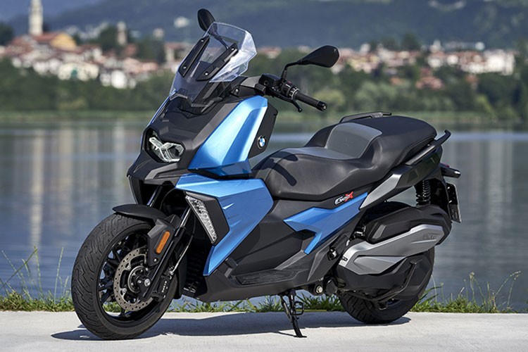 Theo một số nguồn, BMW Motorrad Việt Nam đã có kế hoạch nhập về mẫu maxi-scooter  BMW C400X 2019 mới, đồng thời chính thức có mặt tại thị trường Việt Nam trong năm nay, sớm nhất có thể là trong tháng 3. 