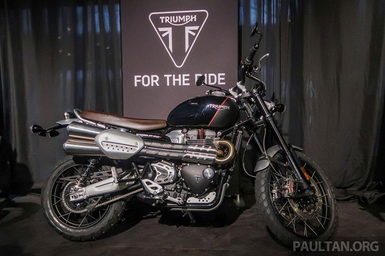 Thương hiệu xe máy đính đám Anh quốc vừa chính thức ra mắt mẫu xe đa địa hình  Triumph Scrambler 1200 2019 mới cho thị trường Malaysia, cụ thể xe sở hữu hai phiên bản XC và XE, khác nhau đôi chút về trang bị và công nghệ trên xe.