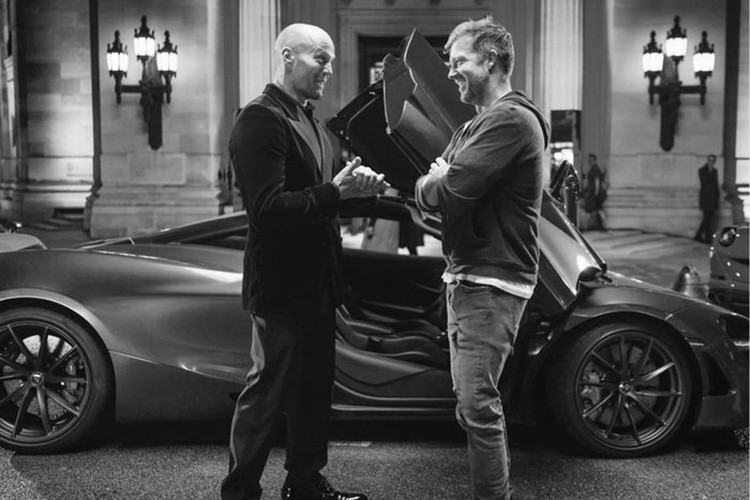 Bộ phim bom tấn ''Fast &amp; Furious 9: Hobbs &amp; Shaw'' vừa tung ra 2 trailer chính thức. Ở phần ngoại truyện này, đất diễn được nhường lại cho Dwayne Johnson và Jason Statham. Bên cạnh rất nhiều pha rượt đuổi, trận chiến mãn nhãn xen lẫn những tình huống hài hước, yếu tố không thể thiếu trong loạt phim này là những chiếc  môtô và xế hộp khủng.