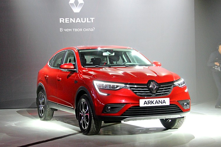 Mẫu SUV lai Coupe bình dân  Renault Arkana 2019 mới đã lần đầu tiên trình làng trong triển lãm Ô tô Moscow 2018 diễn ra vào tháng 9 năm ngoái. Sau gần 1 năm, mẫu xe được coi là lựa chọn thay thế giá rẻ cho BMW X4 mới có mặt trên thị trường Nga.