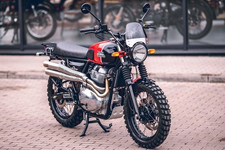  Royal Enfield Interceptor 650 mới là một trong những mẫu xe Tracker Classic nổi tiếng thế giới được tạo ra bởi hãng xe Ấn Độ. Mẫu xe này nổi tiếng do thiết kế cổ điển khá chuẩn mực cùng động cơ 2 xy-lanh, 650 phân khối.