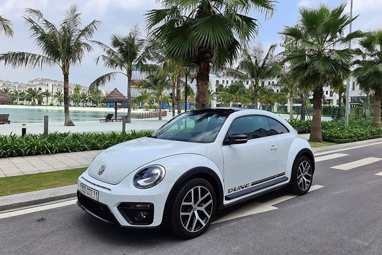 Mẫu xe  Volkswagen Beetle Dune mới ra mắt thế giới vào cuối 2015. Từng hứa hẹn về Việt Nam vào 2016, sau mẫu xe với biệt danh "con bọ" đã lỡ hẹn cho đến tận tháng 9/2017 mới ra mắt chính thức và phiên bản nâng cấp được bán ra chính hãng tại Việt Nam vào năm 2019 vừa qua.