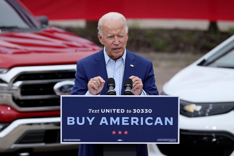 Những ngày này, cái tên Joe Biden đang được nhắc đến rất nhiều qua các phương tiện truyền thông và báo chí sau cuộc chạy đua đến với chức tổng thống Mỹ đầy quyền lực. Thế nhưng, ít ai biết rằng vị tổng thống tương lai Joe Biden của nước Mỹ này lại từng là một biker yêu thích  xe môtô phân khối lớn.