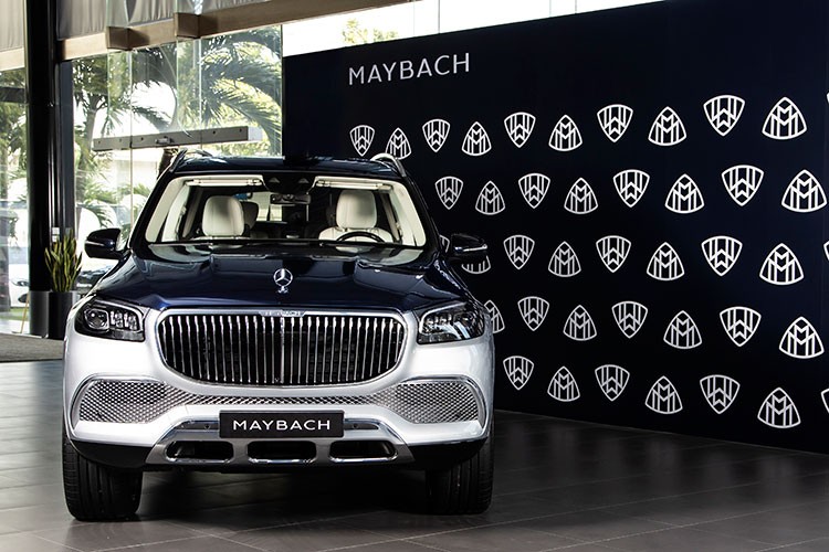 Là mẫu xe mang ý nghĩa đặc biệt cùng số lượng rất giới hạn,  Mercedes-Maybach GLS 600 Edition 100 siêu sang đã tạo nên sức hút tuyệt đối với giới yêu xe trên toàn thế giới nói chung và tại Việt Nam nói riêng. Trong đầu quý 3/2022 này, chiếc xe GLS 600 Edition 100 duy nhất có mặt tại thị trường Việt Nam sẽ được trao đến tay khách hàng.