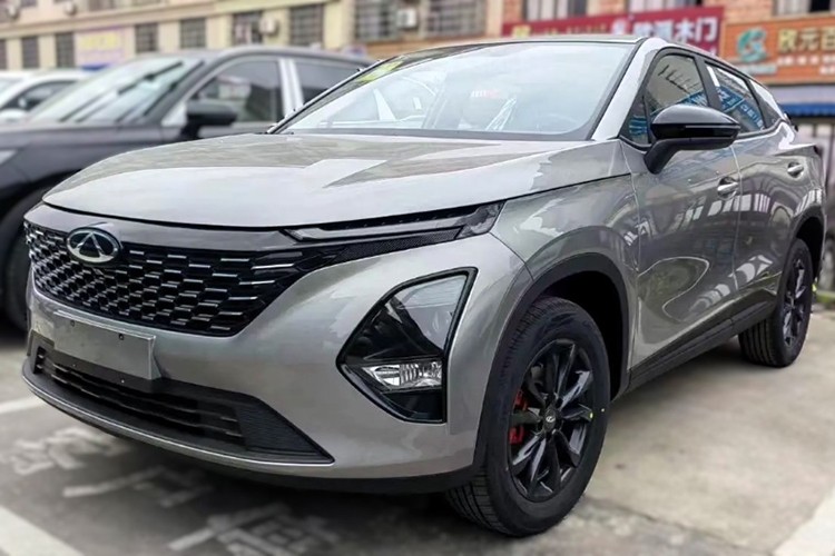 Chery Automobile vừa công bố mẫu  Chery Tiggo 5X High Energy Edition 2025 mới tại thị trường Trung Quốc, mức giá mẫu xe SUV cỡ B này dao động từ 69.900 - 83.900 nhân dân tệ (tương đương khoảng 244 - 293 triệu đồng), tùy từng phiên bản.