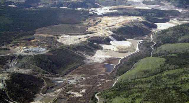 Sông Klondike là một trong những  con sông nổi tiếng nhất trong lịch sử khai thác vàng, nằm ở vùng Yukon, Canada.