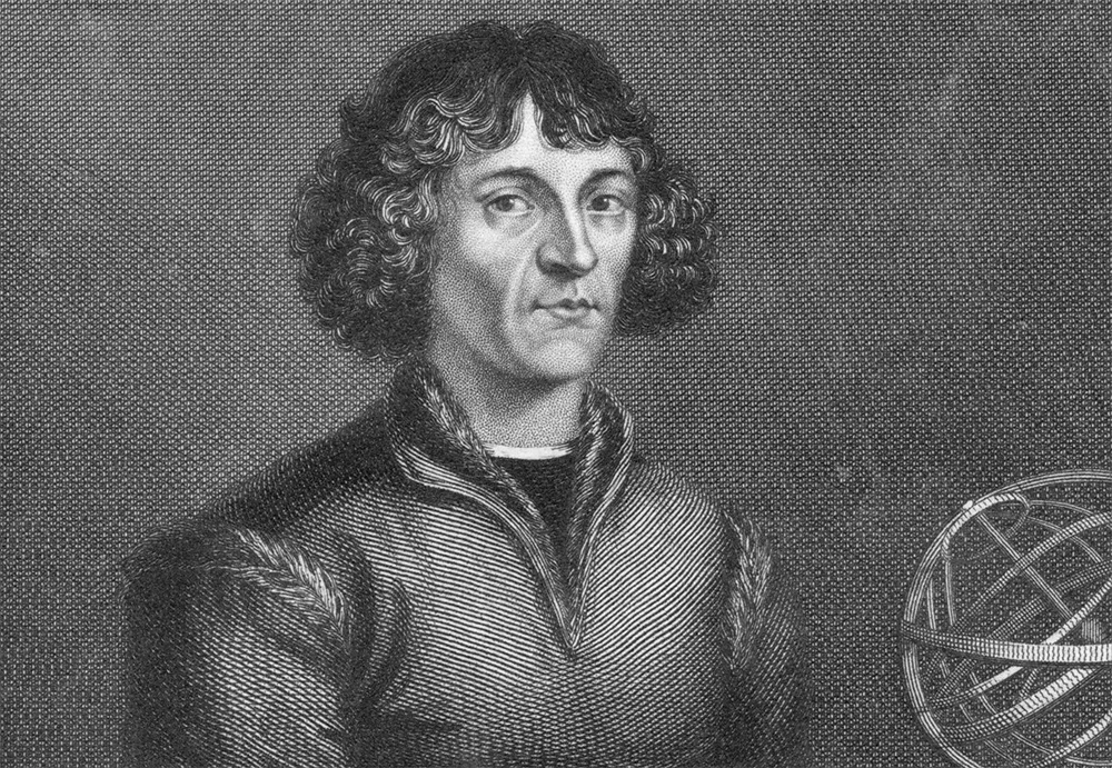 Nicolaus Copernicus, nhà thiên văn học và toán học Ba Lan, đã gây ấn tượng với thế giới bằng cuốn sách "De Revolutionibus Orbium Coelestium", công bố vào năm 1534, mở ra một thời kỳ mới trong lịch sử thiên văn học. Ông chứng minh rằng Trái Đất không phải là trung tâm của vũ trụ, mà thực tế là một trong những hành tinh quay quanh Mặt Trời.