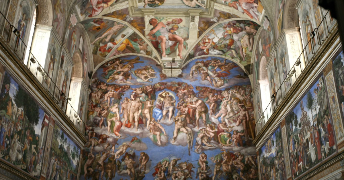 Trong suốt 500 năm qua, trần nhà nguyện Sistine tại Vatican với bức bích họa khổng lồ của Michelangelo đã thu hút sự chú ý của thế giới. Trần nhà này tái hiện 9 câu chuyện và 300 nhân vật trong Sách Khải huyền, từ Chúa tạo ra Adam, Vườn Địa Đàng đến trận  Đại hồng thủy. (Ảnh: iDesign)