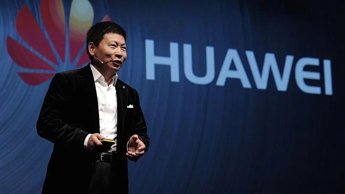 CEO Yu Chengdong (Richard Yu), Chủ tịch Nhóm Kinh doanh Tiêu dùng của Huawei xác nhận sẽ ra mắt một mẫu  điện thoại khiến người dùng "đổ xô đi mua" vào năm 2025. (Ảnh:Thanh niên Việt)