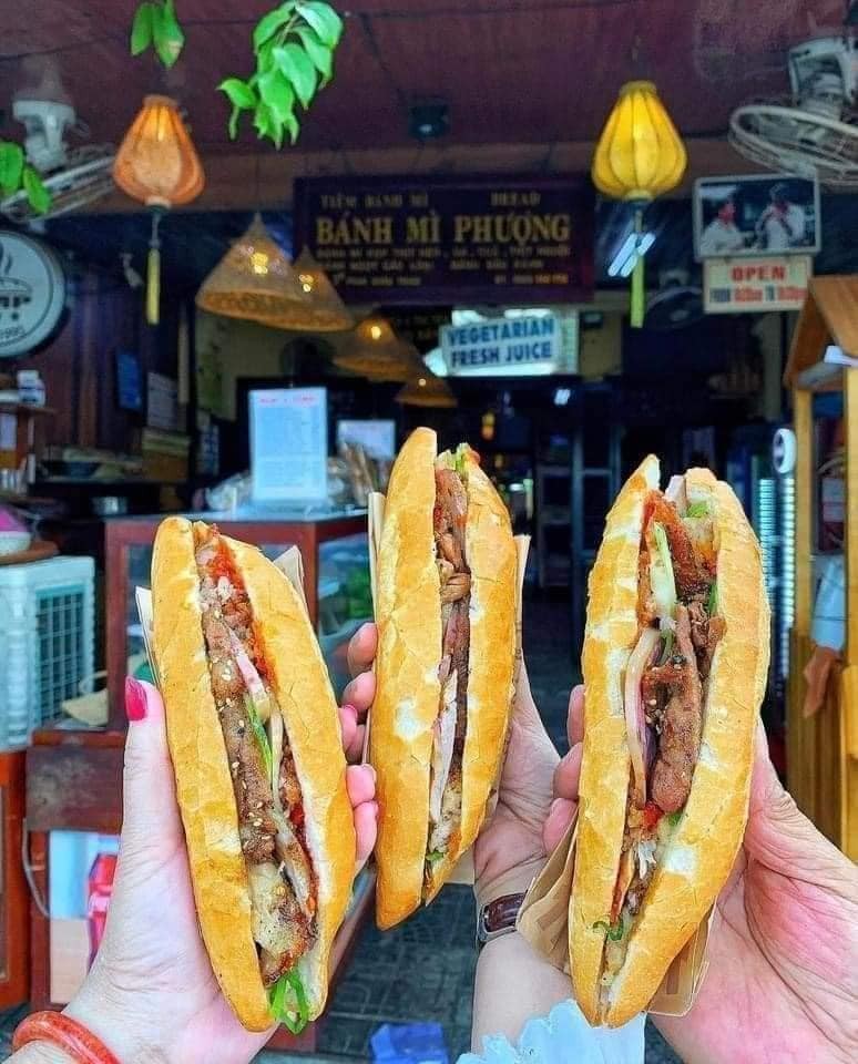 Nhắc đến  bánh mì Việt Nam phải nghĩ ngay đến bánh mì Phượng ở Hội An, nó trở thành điểm đến mà bất cứ ai đặt chân tới Hội An cũng muốn ghé qua.