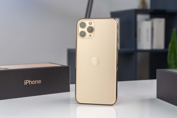 iPhone 11 là chiếc  smartphone có cấu hình tốt, camera tốt, rất thích hợp dùng quay video, làm blog, pin khỏe, máy hứa hẹn dùng được lâu dài.