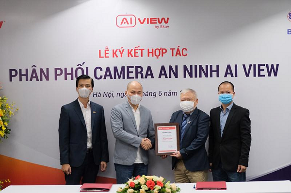  Camera AI View được Tập đoàn Bkav ra mắt giữa năm 2020 sẽ chính thức được Biển Bạc phân phối tại thị trường Việt Nam. Trước đó, sản phẩm này được đón nhận tại thị trường khó tính nhất thế giới là Mỹ.