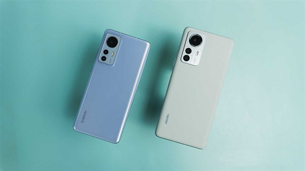 Vừa qua, Xiaomi chính thức giới thiệu dòng flagship mới nhất dành cho năm 2022 mang tên  Xiaomi 12 series với 3 phiên bản Xiaomi 12, Xiaomi 12 Pro và Xiaomi 12X. Đáng chú ý là bộ đôi "Bậc thầy điện ảnh" Xiaomi 12 Pro, Xiaomi 12.