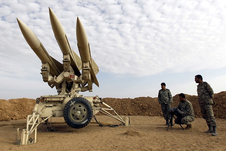 Hãng thông tấn Reuters dẫn lời Chuẩn tướng Fiorad Esmaili - chỉ huy  lực lượng phòng không Iran cho biết, chỉ tính riêng trong 6 tháng đầu năm nay Iran đã tiến hành đánh chặn ít nhất hai đợt máy bay do thám của Mỹ xâm phậm không phận nước này. Trường hợp gần nhất là mới xảy ra vào tuần trước. Nguồn ảnh: MiGFlug.