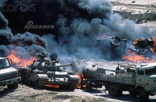 Sau hơn một tháng bị tấn công dữ dội trong  Chiến tranh vùng Vịnh ngày 26/2/1991, Quân đội Iraq thiệt hại nặng nề và không còn khả năng kháng cự trước lực lượng liên quân do Mỹ dẫn đầu. Tổng thống Saddam Hussein buộc phải ra lệnh cho các tướng lĩnh thực hiện phương án mà ông gọi là "rút lui chiến thuật".