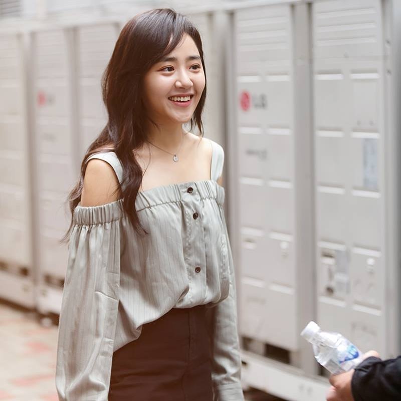 Moon Geun Young, với đôi mắt to tròn ngơ ngác ngày nào, được coi là một trong những " nữ thần" của làng giải trí xứ Hàn.